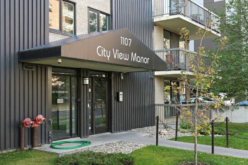 903-1107 15 Avenue Sw, Calgary, AB - Outdoor With Balcony