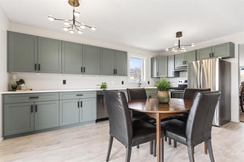 235 Deerview Drive Se, Calgary, AB - Indoor Photo Showing Dining Room