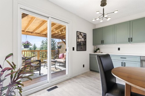 235 Deerview Drive Se, Calgary, AB - Indoor Photo Showing Dining Room