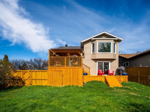 235 Deerview Drive Se, Calgary, AB - Outdoor With Deck Patio Veranda