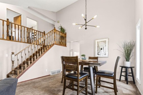 235 Deerview Drive Se, Calgary, AB - Indoor Photo Showing Dining Room