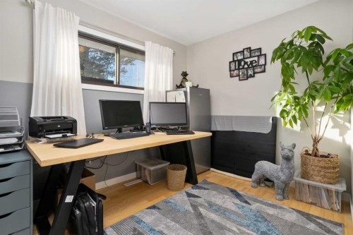 4923 51 Avenue, Holden, AB - Indoor Photo Showing Office