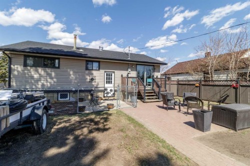 4923 51 Avenue, Holden, AB - Outdoor With Deck Patio Veranda