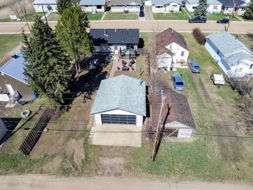 4923 51 Avenue, Holden, AB - Outdoor With View