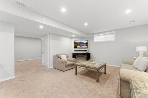 138 Bridlerange Place Sw, Calgary, AB - Indoor