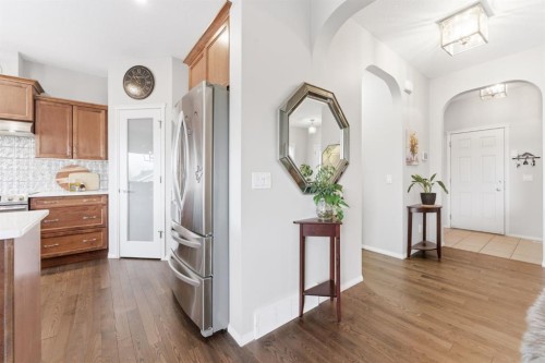 138 Bridlerange Place Sw, Calgary, AB - Indoor Photo Showing Kitchen