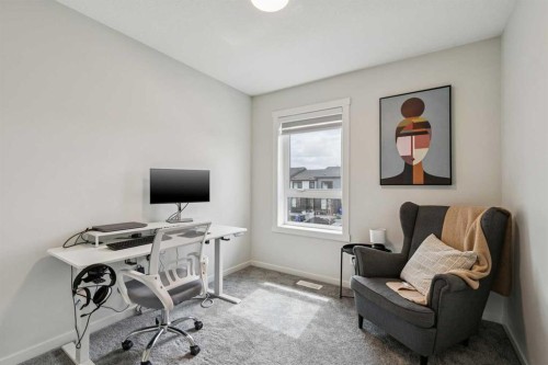 201 Vantage Drive, Cochrane, AB - Indoor Photo Showing Office