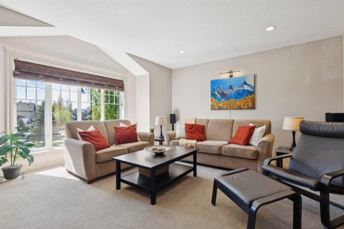 24 Auburn Sound Crescent Se, Calgary, AB - Indoor Photo Showing Living Room