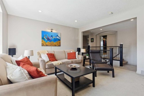 24 Auburn Sound Crescent Se, Calgary, AB - Indoor Photo Showing Living Room