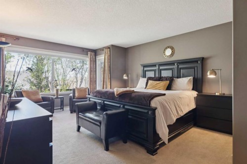 24 Auburn Sound Crescent Se, Calgary, AB - Indoor Photo Showing Bedroom