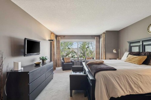 24 Auburn Sound Crescent Se, Calgary, AB - Indoor Photo Showing Bedroom