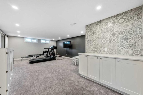 6007 34 Street Sw, Calgary, AB - Indoor