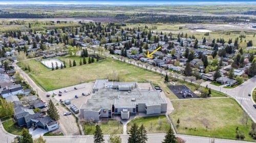 6007 34 Street Sw, Calgary, AB - Outdoor With View