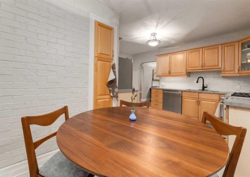 1817 18 Street Sw, Calgary, AB - Indoor