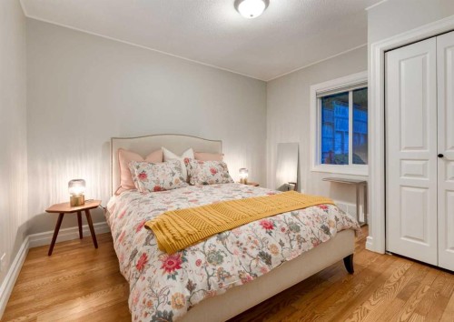 1817 18 Street Sw, Calgary, AB - Indoor Photo Showing Bedroom