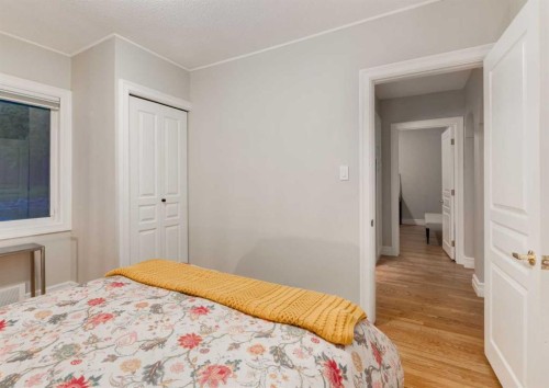 1817 18 Street Sw, Calgary, AB - Indoor Photo Showing Bedroom