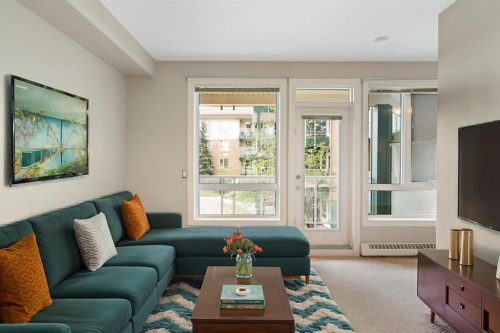 204-3111 34 Avenue Nw, Calgary, AB - Indoor Photo Showing Living Room