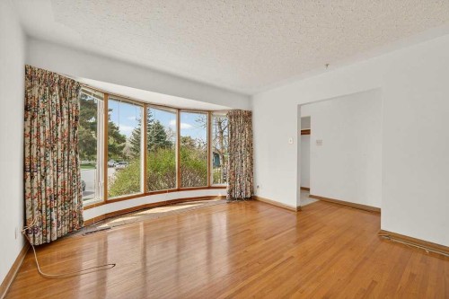 83 Ferncliff Crescent Se, Calgary, AB - Indoor