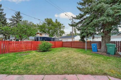 83 Ferncliff Crescent Se, Calgary, AB - Outdoor