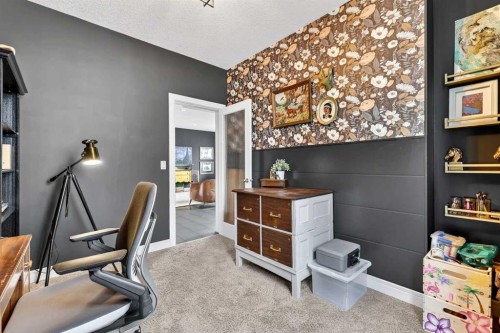 31 Kingston View Se, Airdrie, AB - Indoor Photo Showing Office