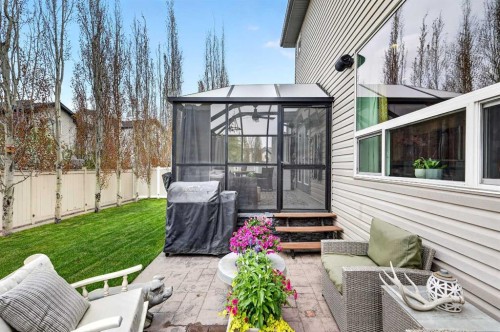 31 Kingston View Se, Airdrie, AB - Outdoor With Deck Patio Veranda With Exterior