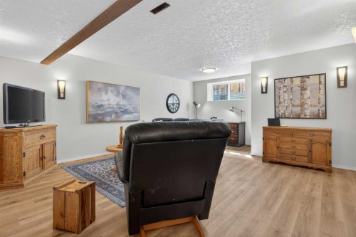 283 Willow Ridge Manor, Diamond Valley, AB - Indoor