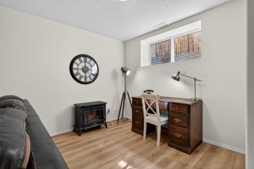 283 Willow Ridge Manor, Diamond Valley, AB - Indoor