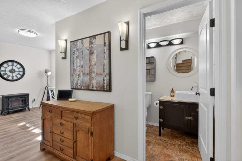 283 Willow Ridge Manor, Diamond Valley, AB - Indoor Photo Showing Other Room