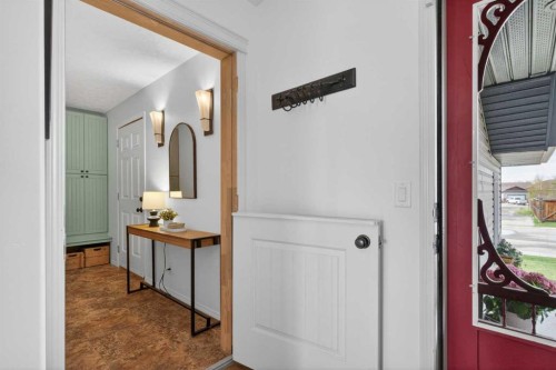 283 Willow Ridge Manor, Diamond Valley, AB - Indoor Photo Showing Other Room