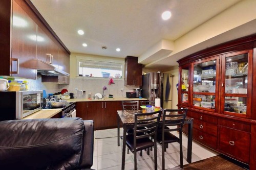 18 Redstone Manor Ne, Calgary, AB - Indoor