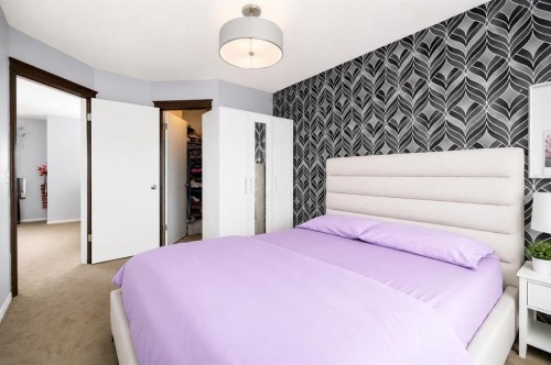 168 Prestwick Heights Se, Calgary, AB - Indoor Photo Showing Bedroom