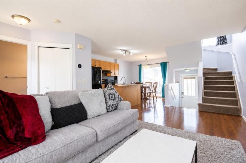 168 Prestwick Heights Se, Calgary, AB - Indoor Photo Showing Living Room