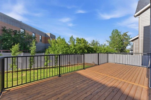 378 Bessborough Drive Sw, Calgary, AB - Indoor