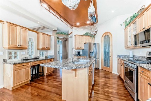 62 Chapala Crescent Se, Calgary, AB 
