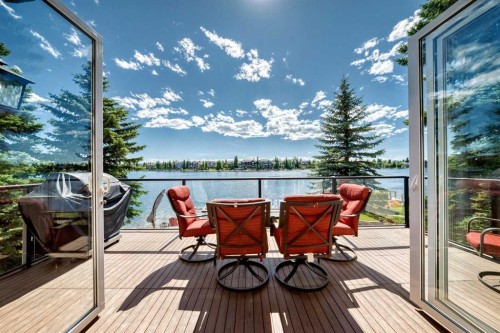 62 Chapala Crescent Se, Calgary, AB 