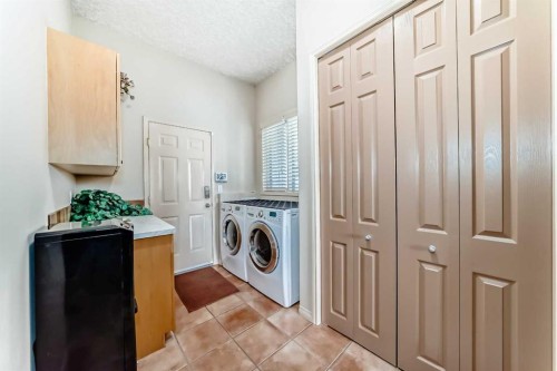 62 Chapala Crescent Se, Calgary, AB 