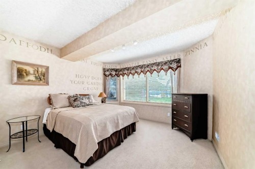 62 Chapala Crescent Se, Calgary, AB 