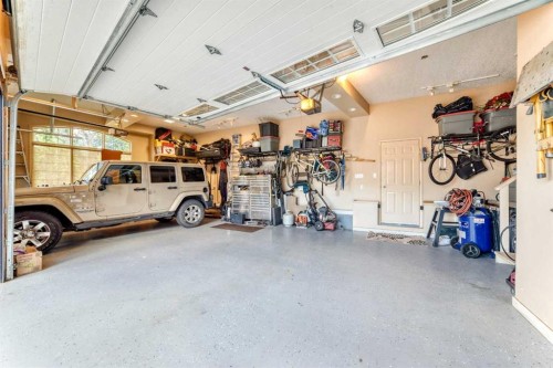 62 Chapala Crescent Se, Calgary, AB 