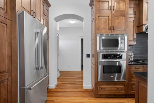 30 Cranarch Circle Se, Calgary, AB - Indoor Photo Showing Kitchen