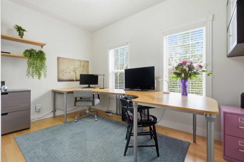 130 Garrison Square Sw, Calgary, AB - Indoor Photo Showing Office
