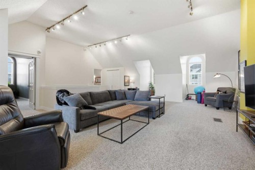 130 Garrison Square Sw, Calgary, AB - Indoor Photo Showing Living Room