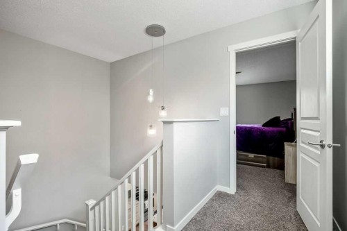 219 Mahogany Grove Se, Calgary, AB - Indoor Photo Showing Other Room