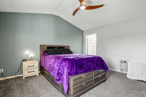 219 Mahogany Grove Se, Calgary, AB - Indoor Photo Showing Bedroom