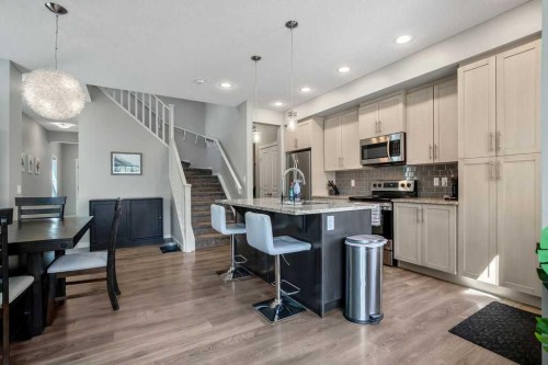 219 Mahogany Grove Se, Calgary, AB - Indoor