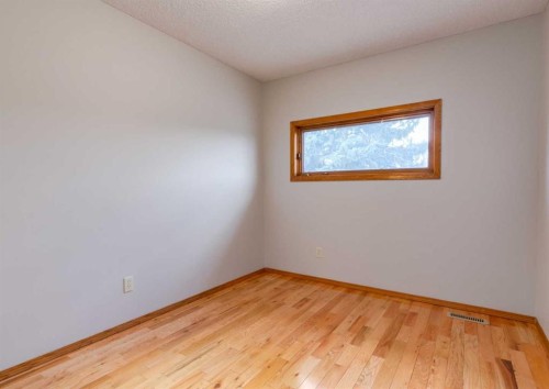 108 Sanderling Rise Nw, Calgary, AB 