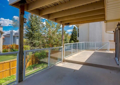 108 Sanderling Rise Nw, Calgary, AB 