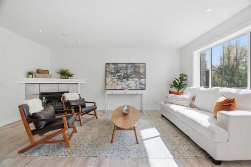 86 Brightondale Parade Se, Calgary, AB - Indoor Photo Showing Living Room