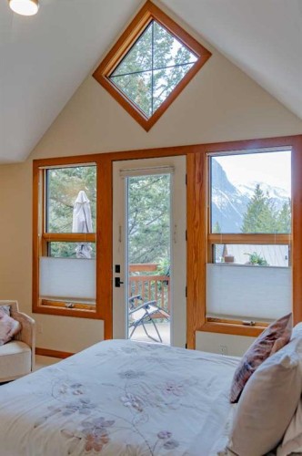 14 Blue Grouse Ridge, Canmore, AB - Indoor Photo Showing Bedroom