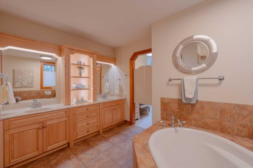 14 Blue Grouse Ridge, Canmore, AB - Indoor Photo Showing Bathroom