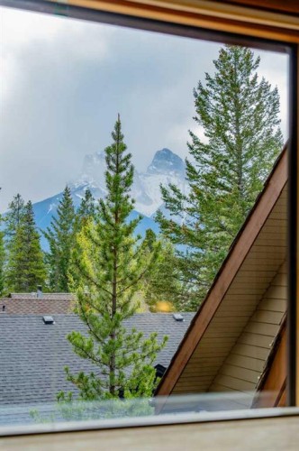 14 Blue Grouse Ridge, Canmore, AB -  With View